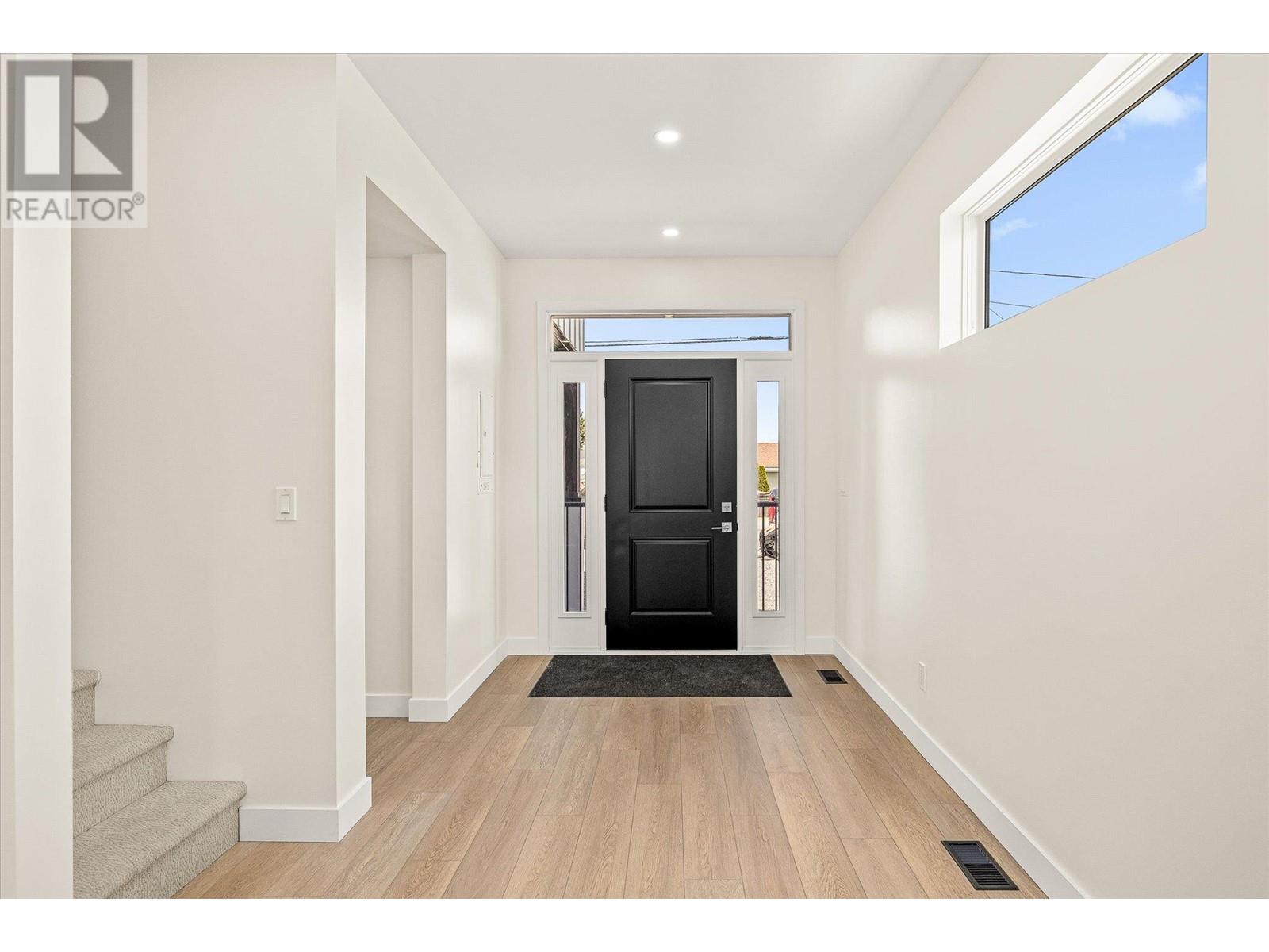 1 10907 Prairie Valley Road, Summerland