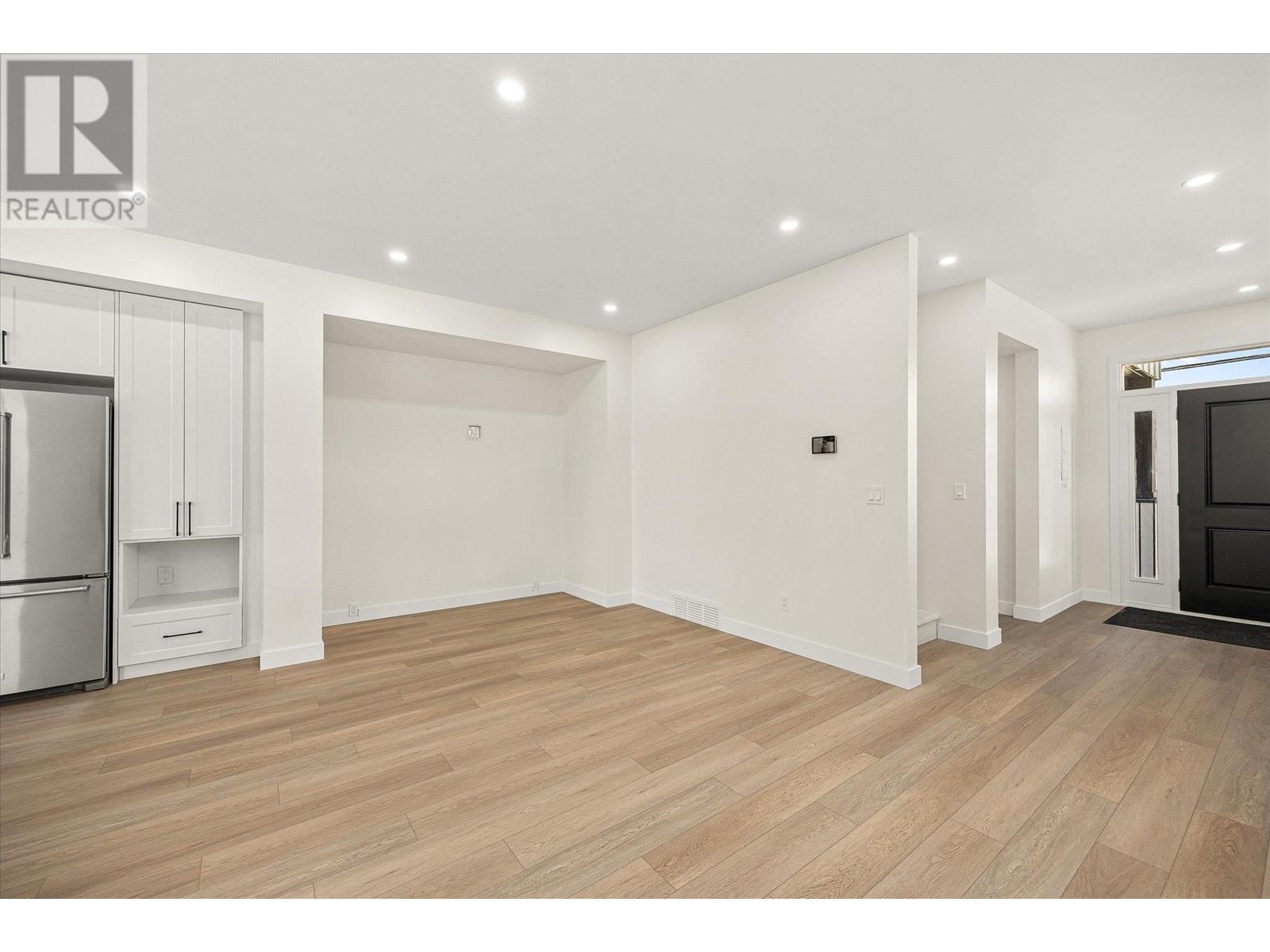 1 10907 Prairie Valley Road, Summerland