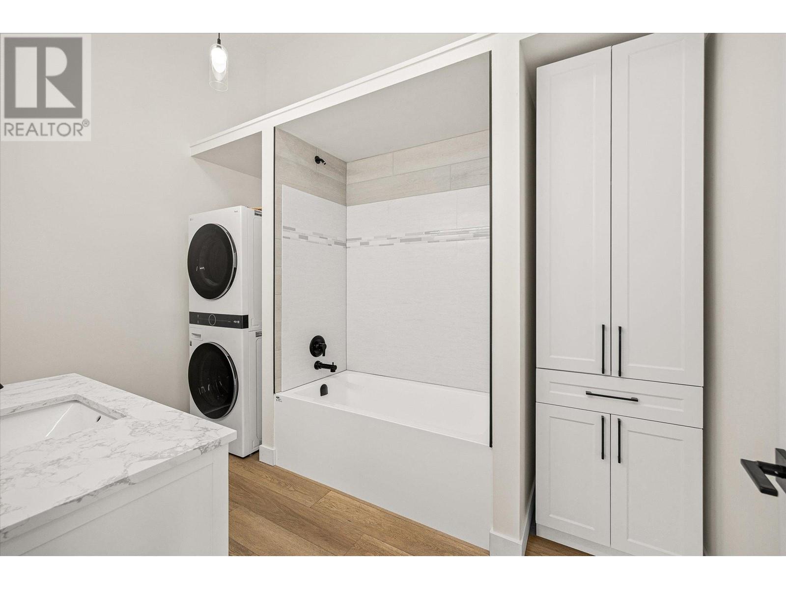 10907 Prairie Valley Road Unit# 1, Summerland