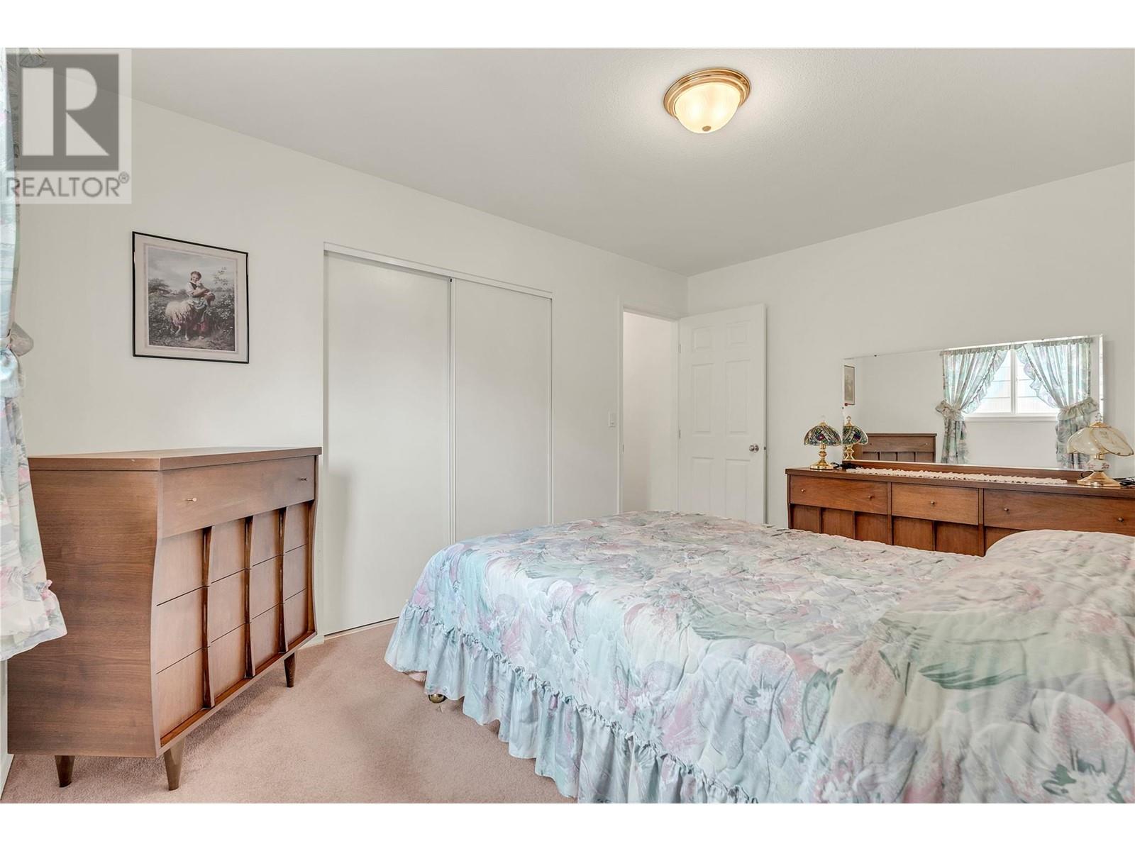  13208 Armstrong Avenue, Summerland