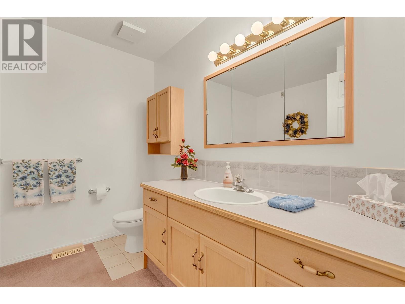  13208 Armstrong Avenue, Summerland
