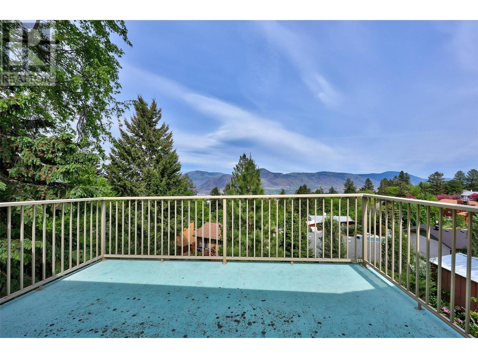 Photo 12 of 178 Waddington Drive, Kamloops BC
