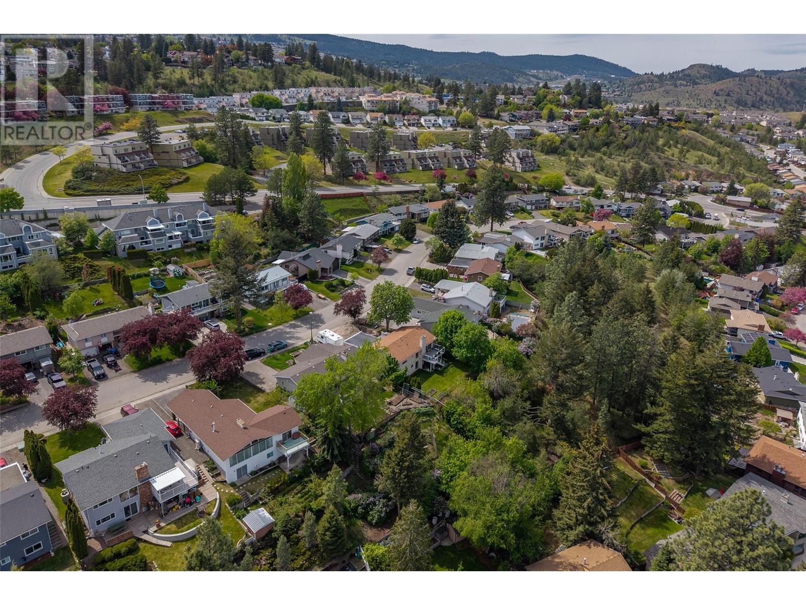 Photo 31 of 178 Waddington Drive, Kamloops BC