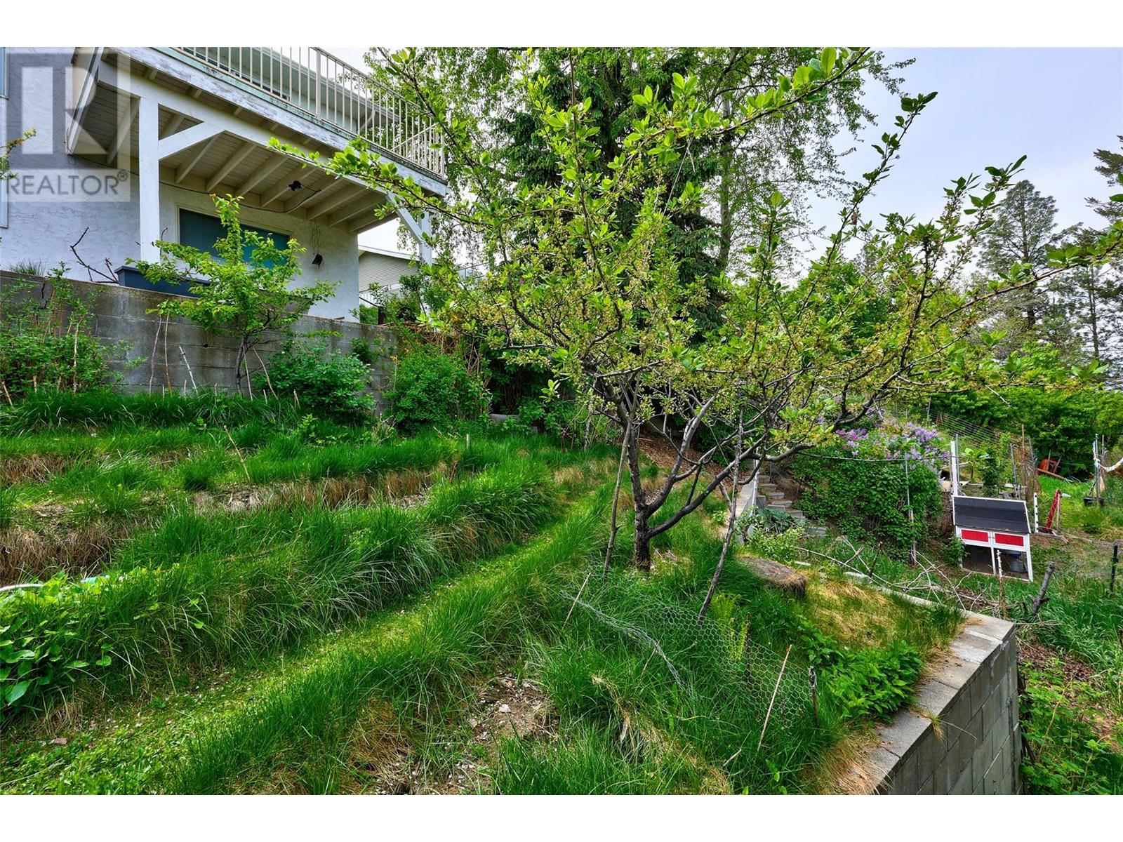 Photo 35 of 178 Waddington Drive, Kamloops BC