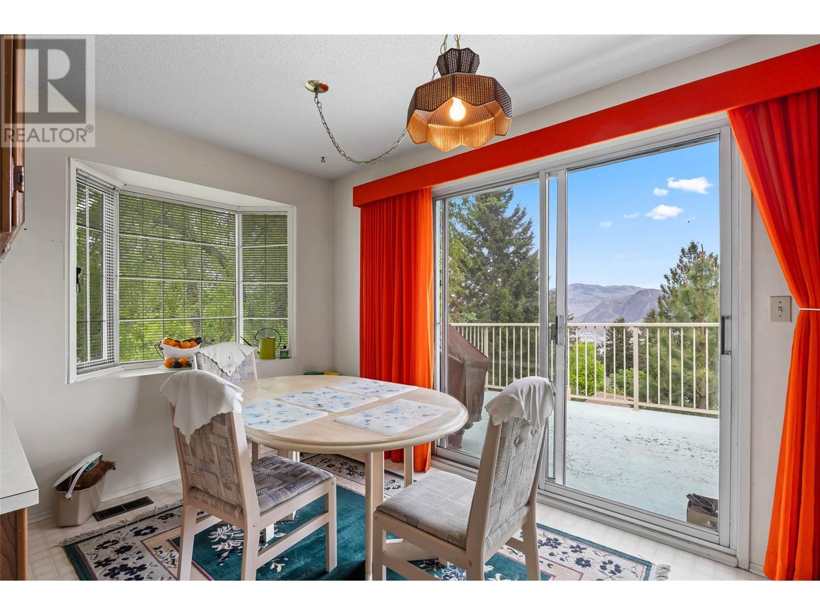 Photo 7 of 178 Waddington Drive, Kamloops BC