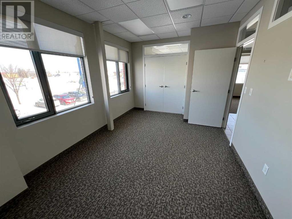 Photo 10 of 207 10605 West Side Drive, Grande Prairie AB