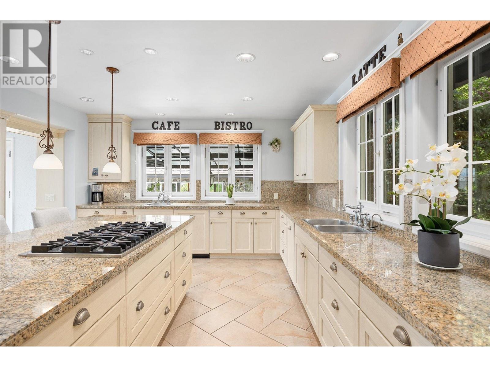 7 3105 Thacker Drive, West Kelowna