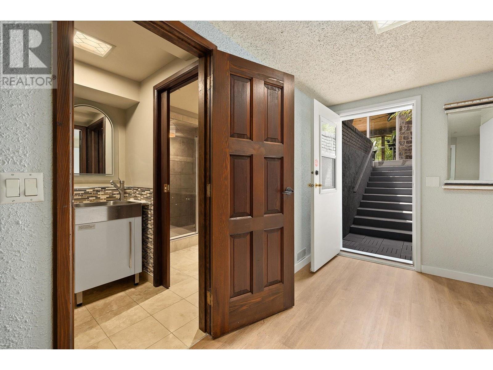 7 3105 Thacker Drive, West Kelowna