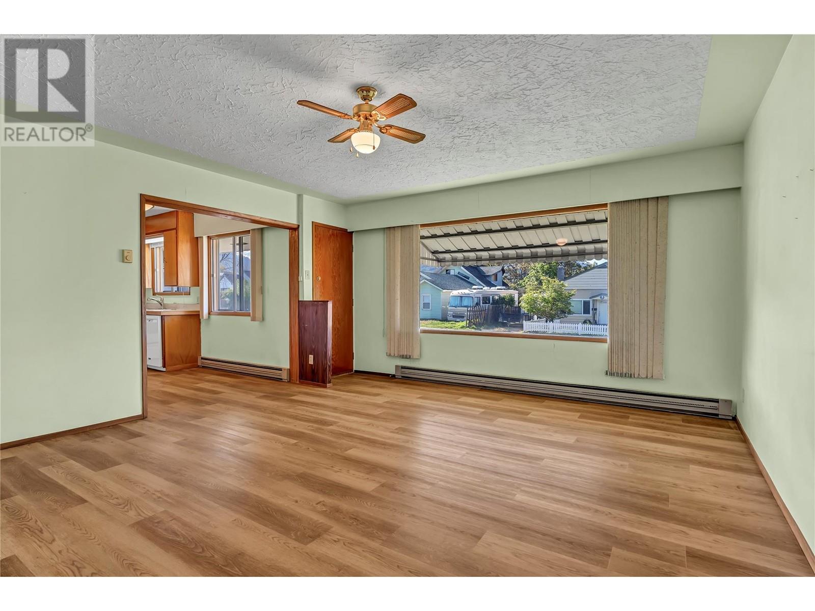  435 Penticton Avenue, Penticton