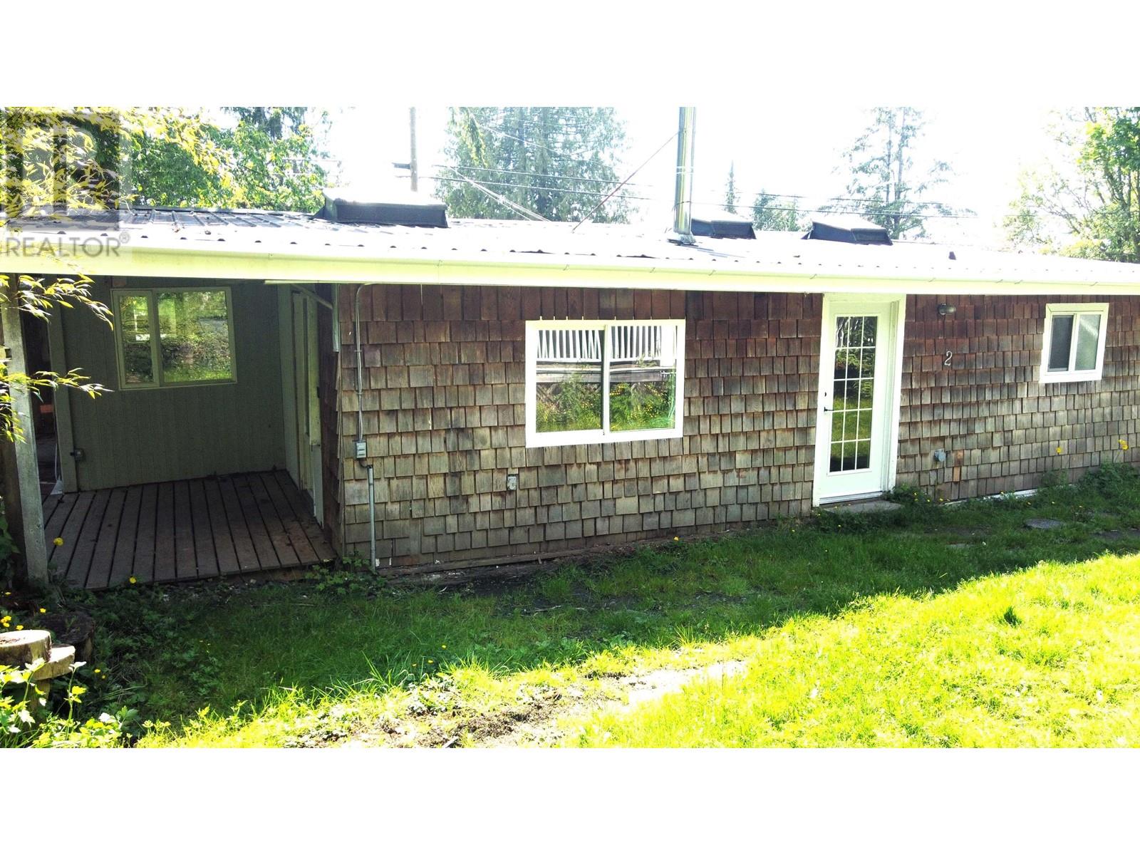 2470 SUNSHINE COAST HIGHWAY, Roberts Creek