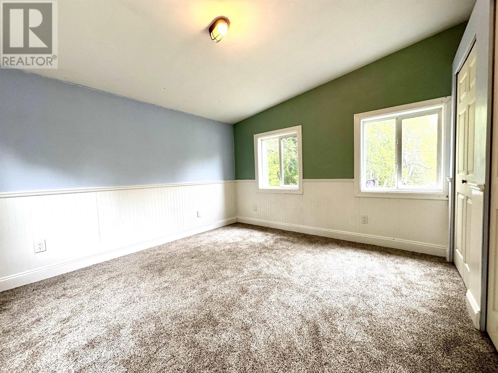 2470 SUNSHINE COAST HIGHWAY, Roberts Creek