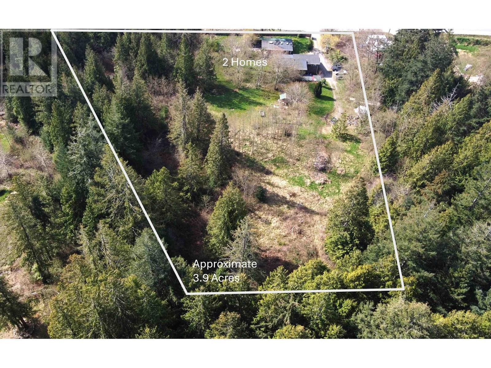 2470 SUNSHINE COAST HIGHWAY, Roberts Creek