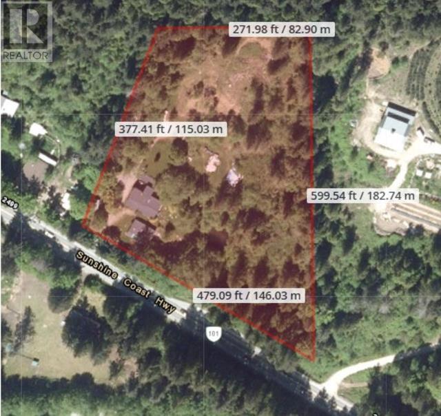 2470 SUNSHINE COAST HIGHWAY, Roberts Creek