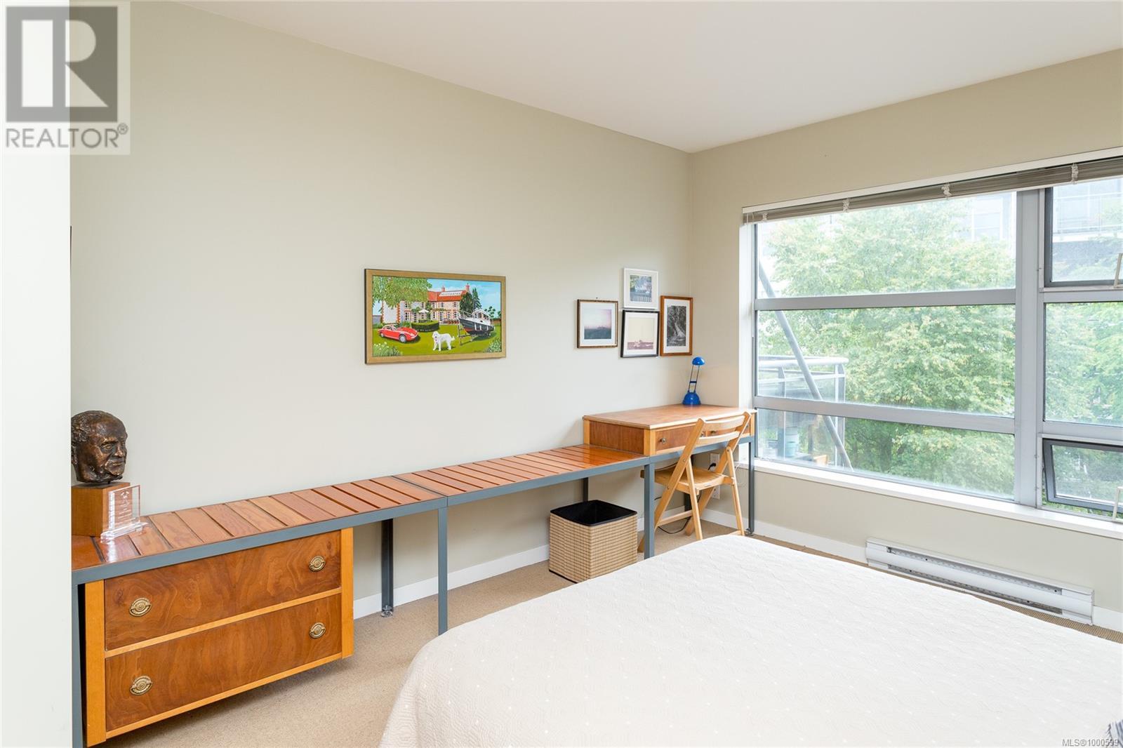 311 90 Regatta Landing, Victoria