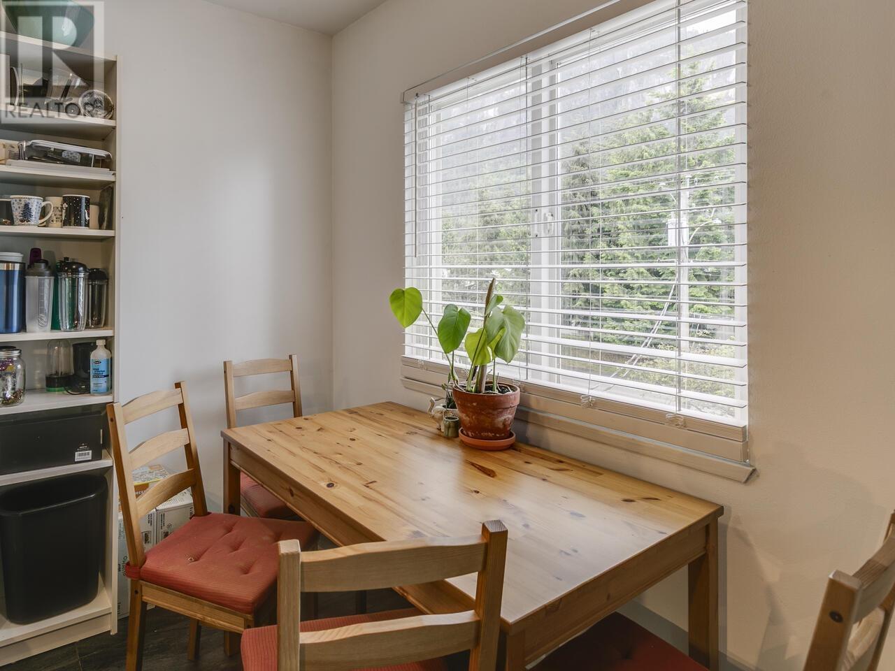 Photo 7 of 21 38173 Westway Avenue, Squamish BC