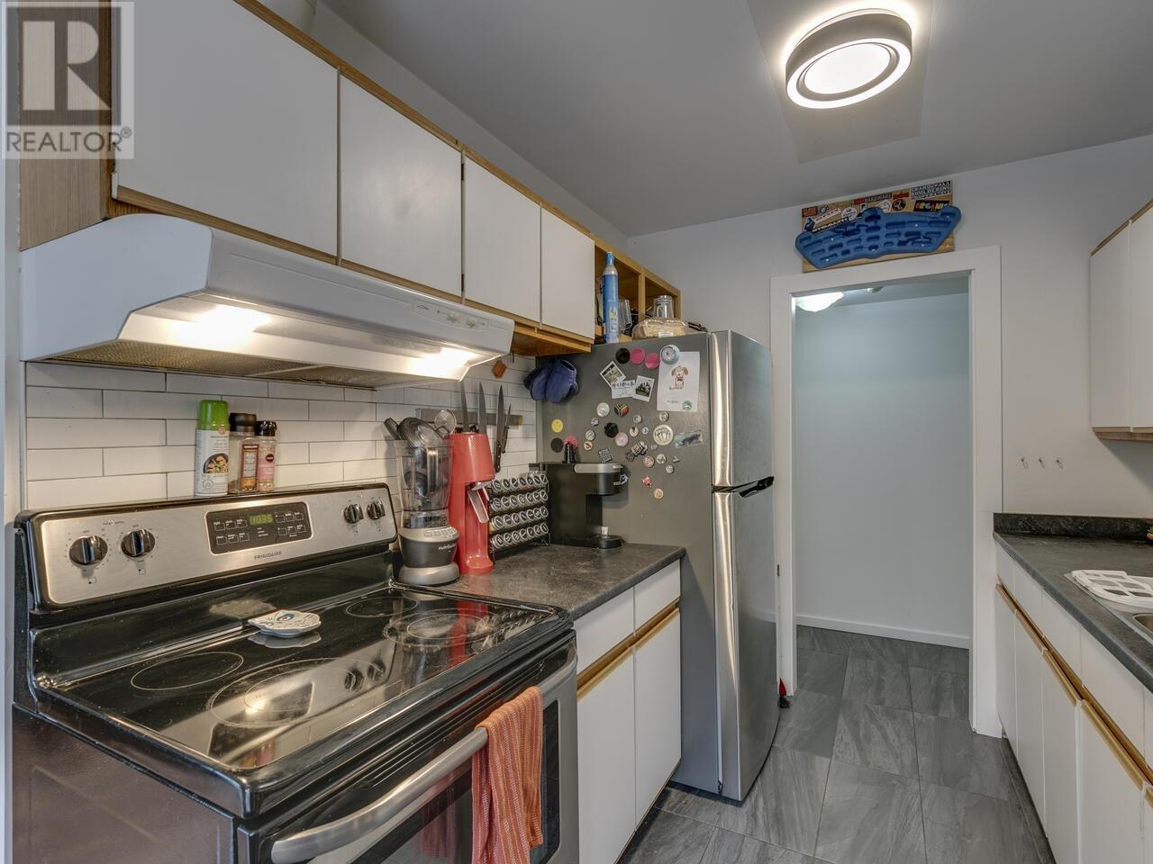 Photo 3 of 21 38173 Westway Avenue, Squamish BC