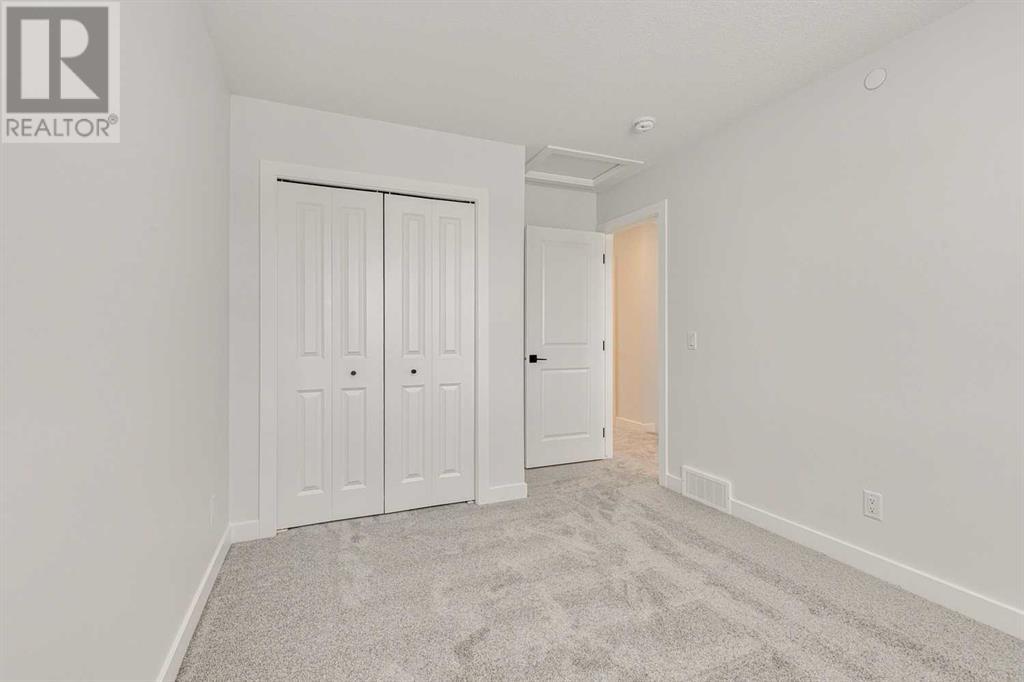 Single Family House for Sale in  Hotchkiss Drive SE Hotchkiss Calgary 