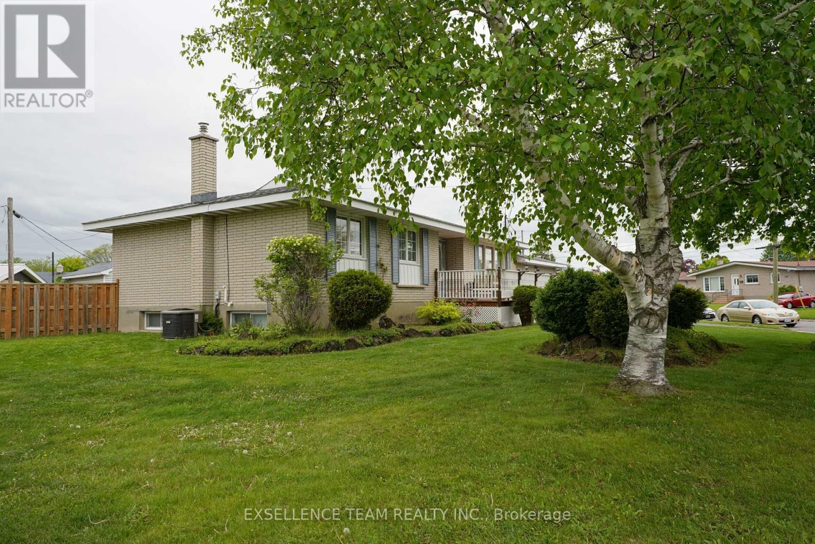 Photo 41 of 1212 Brodeur Street, Cornwall ON