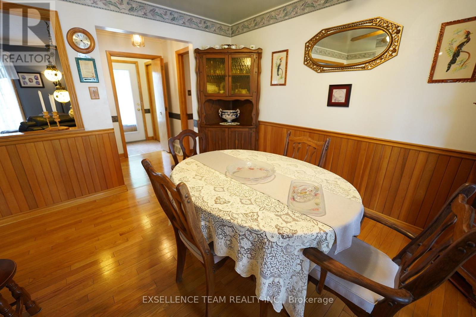 Photo 8 of 1212 Brodeur Street, Cornwall ON