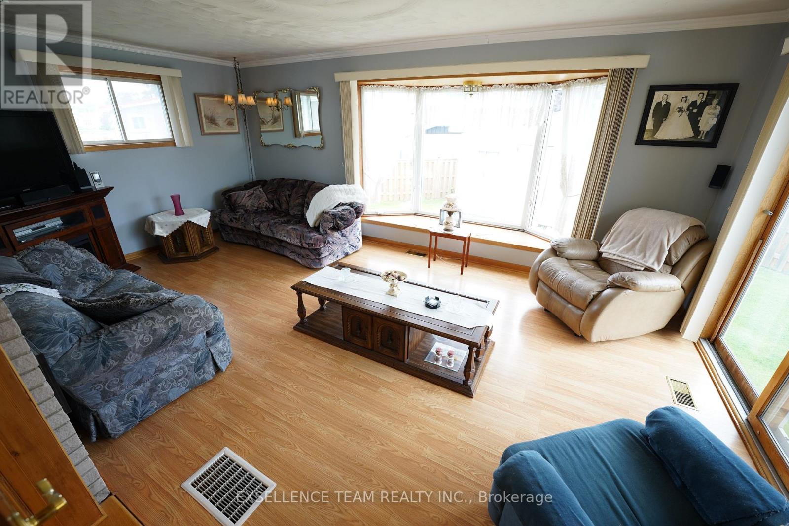 Photo 25 of 1212 Brodeur Street, Cornwall ON
