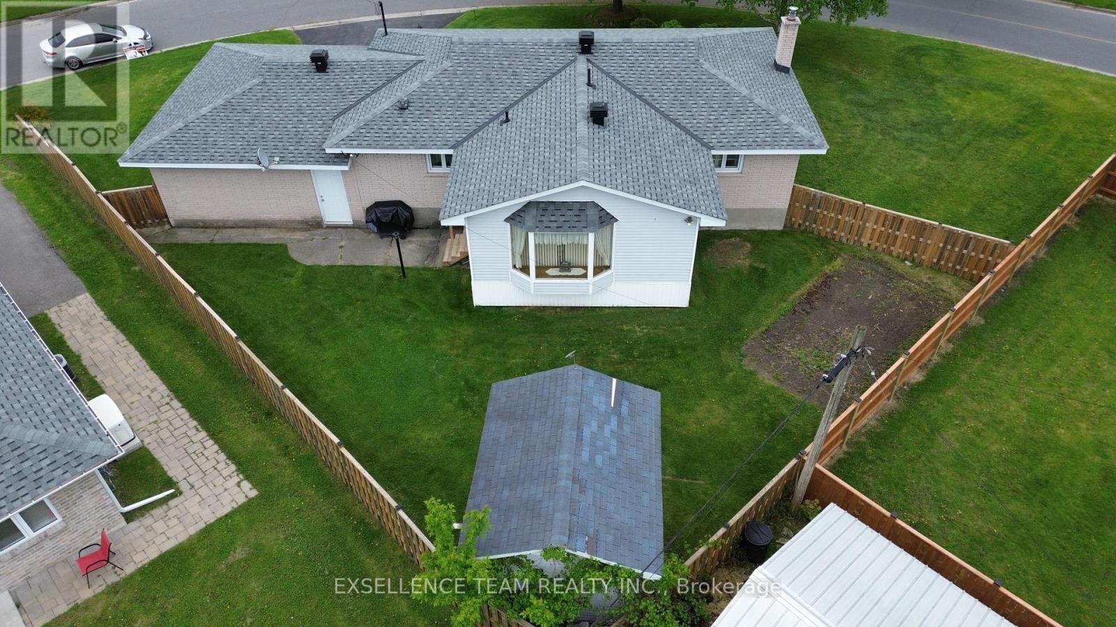 Photo 39 of 1212 Brodeur Street, Cornwall ON