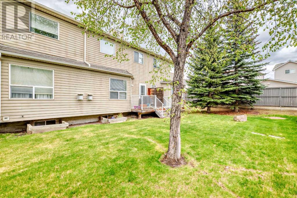 Single Family House for Sale in  Mt Aberdeen Manor SE McKenzie Lake Calgary 