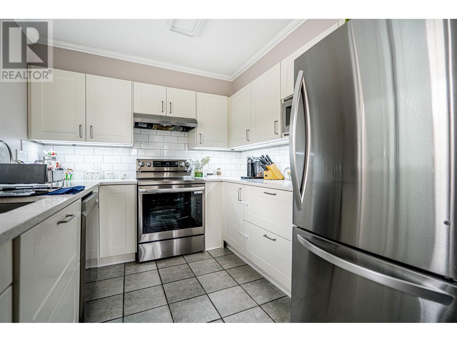 P02 223 MOUNTAIN HIGHWAY, North Vancouver real estate listing R2960599