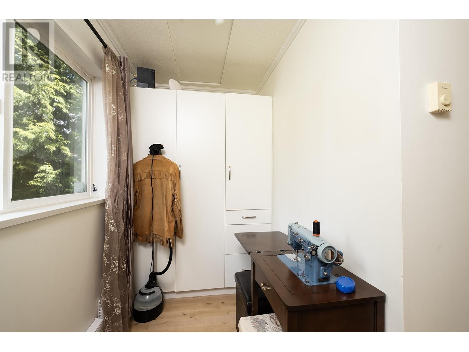 2556 LOWER ROAD, Roberts Creek