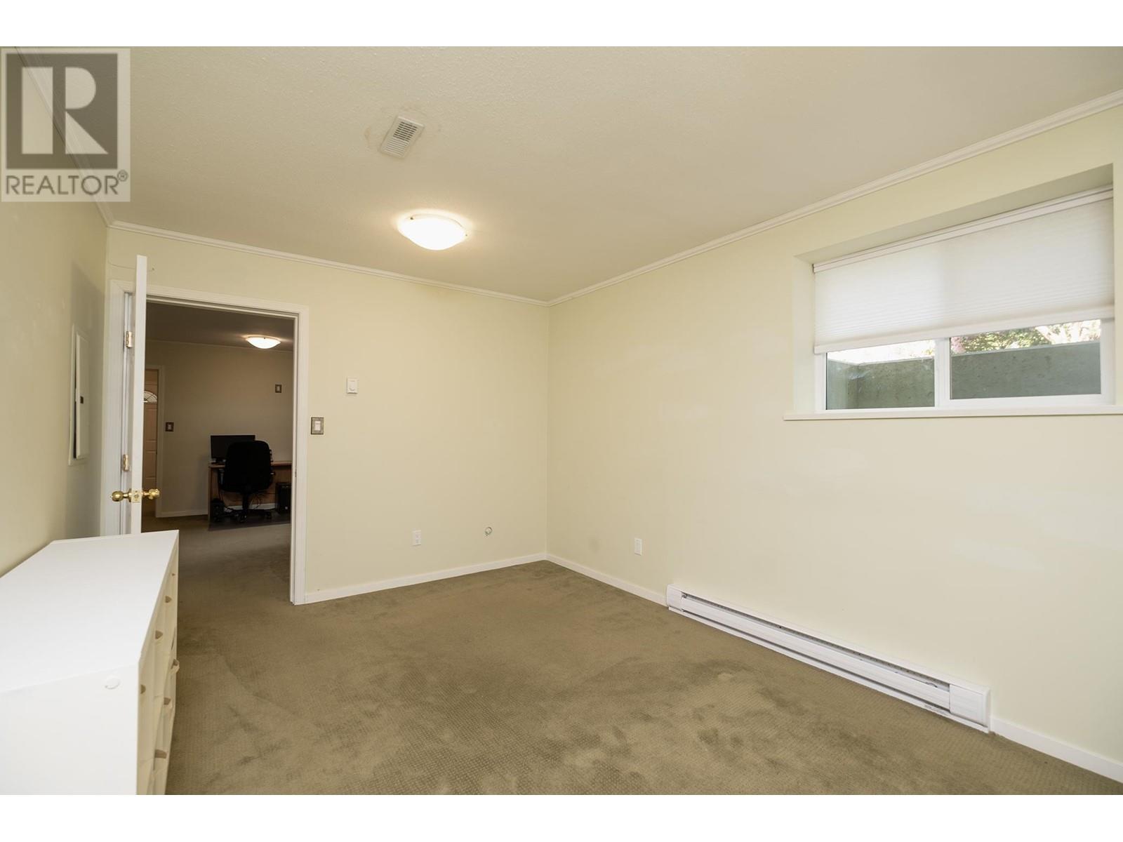 2556 LOWER ROAD, Roberts Creek