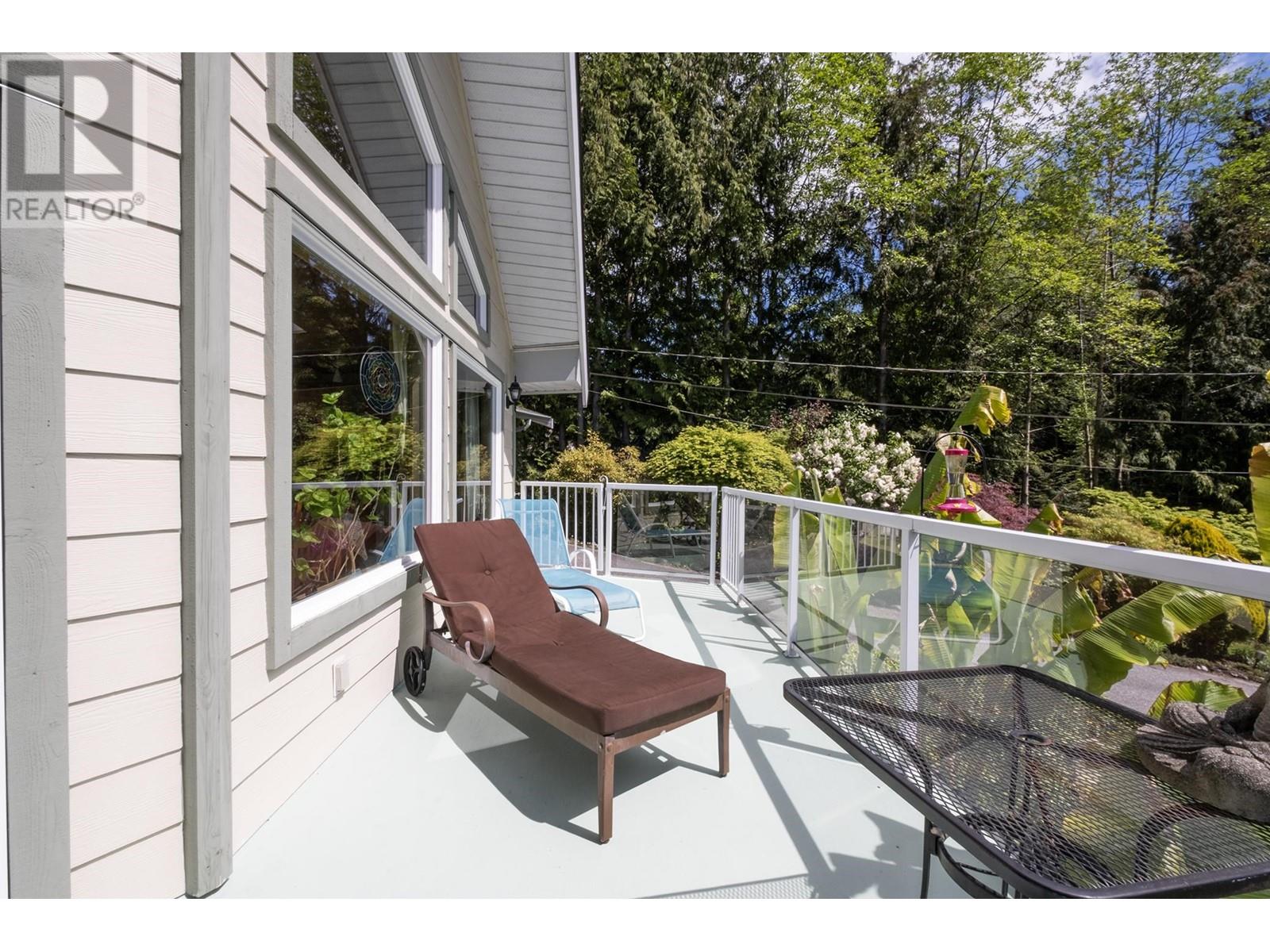 2556 LOWER ROAD, Roberts Creek