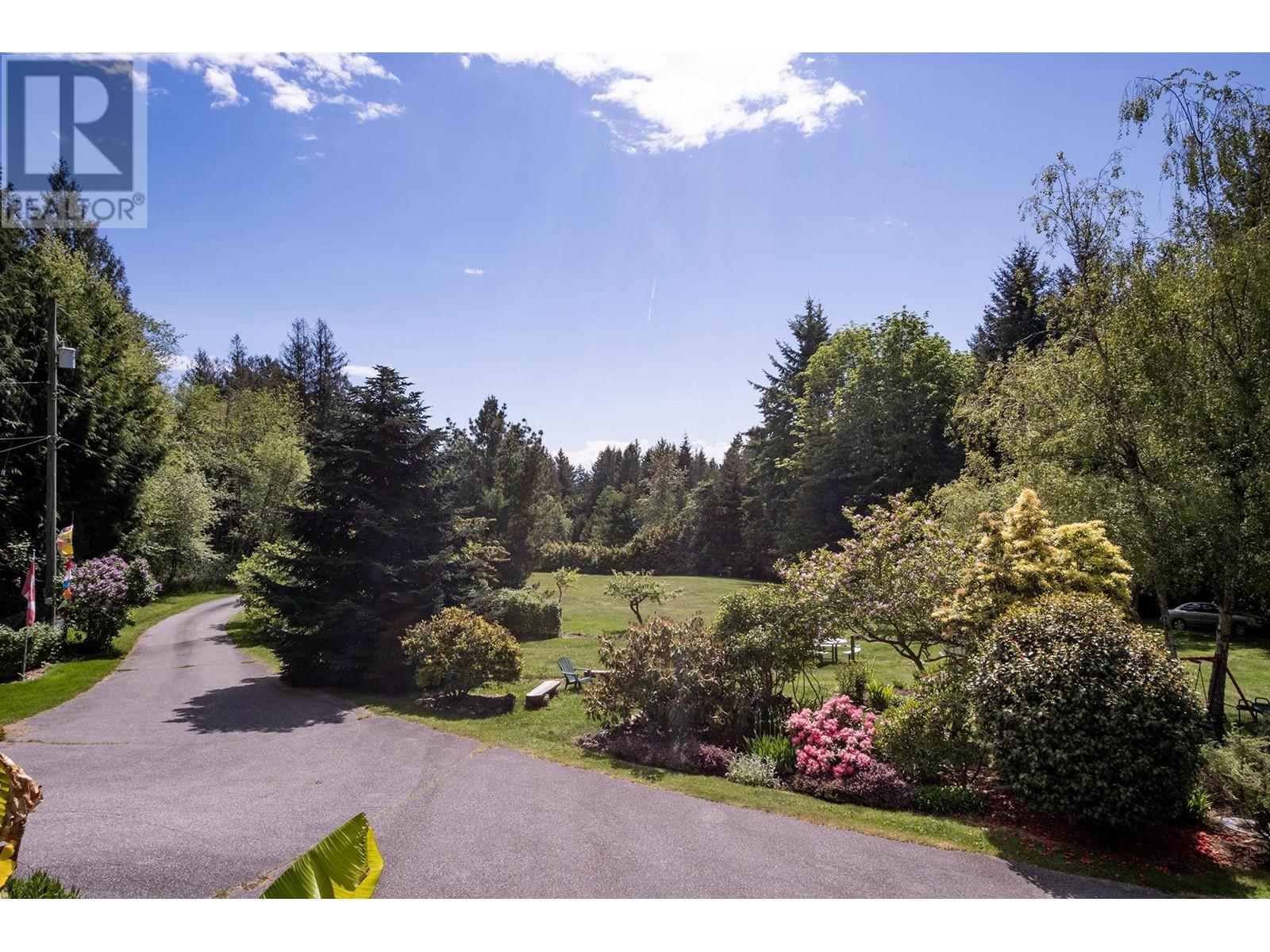2556 LOWER ROAD, Roberts Creek