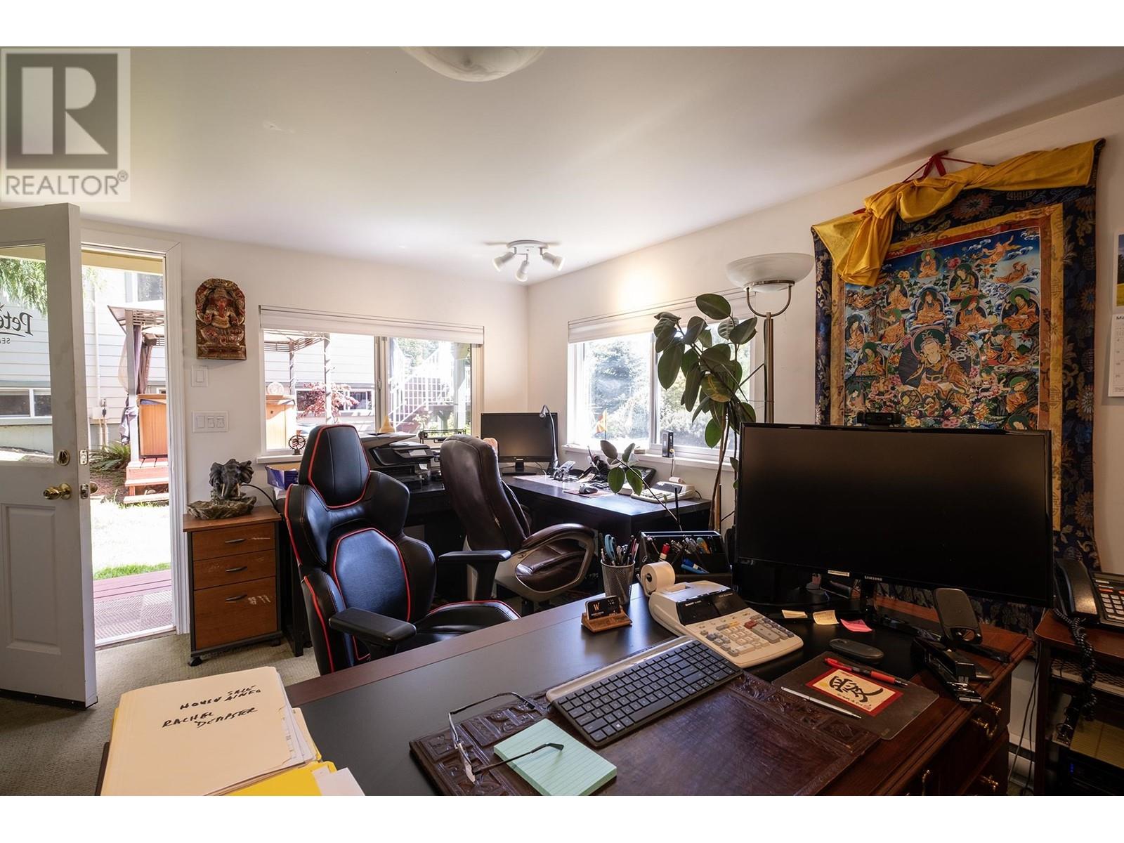 2556 LOWER ROAD, Roberts Creek