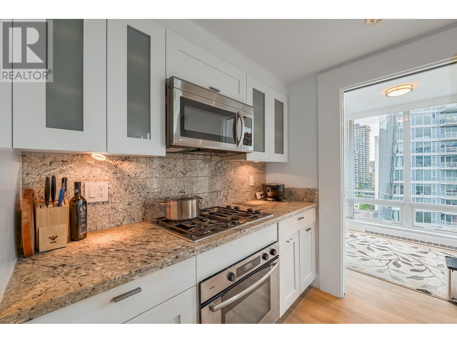 Photo 6 of 1904 590 Nicola Street, Vancouver BC