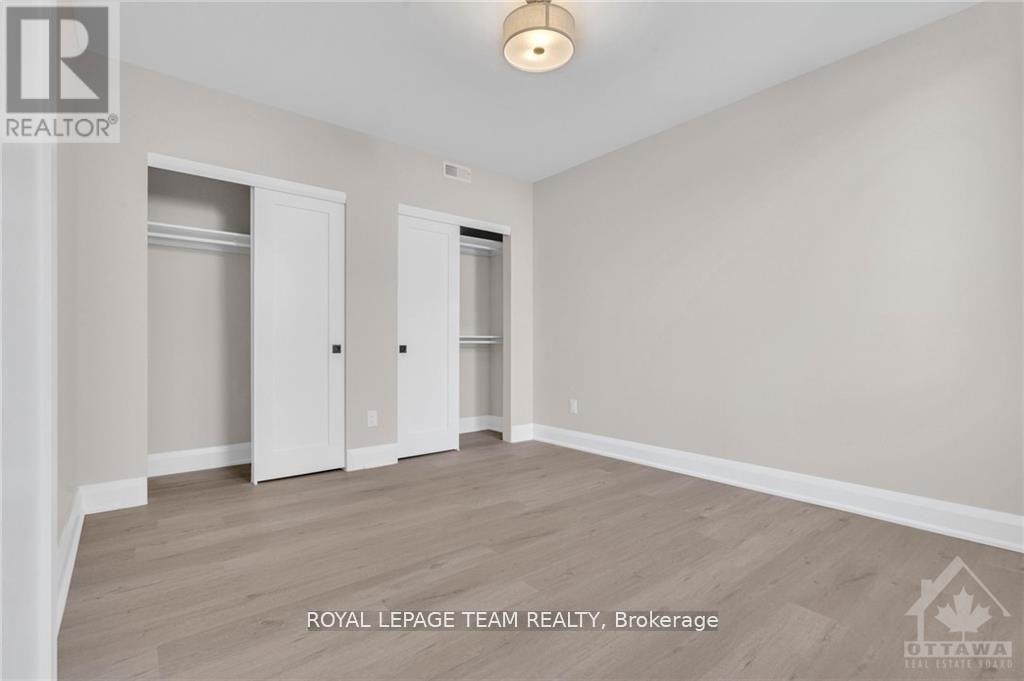 Photo 13 of 4 58 Florence Street, Ottawa ON