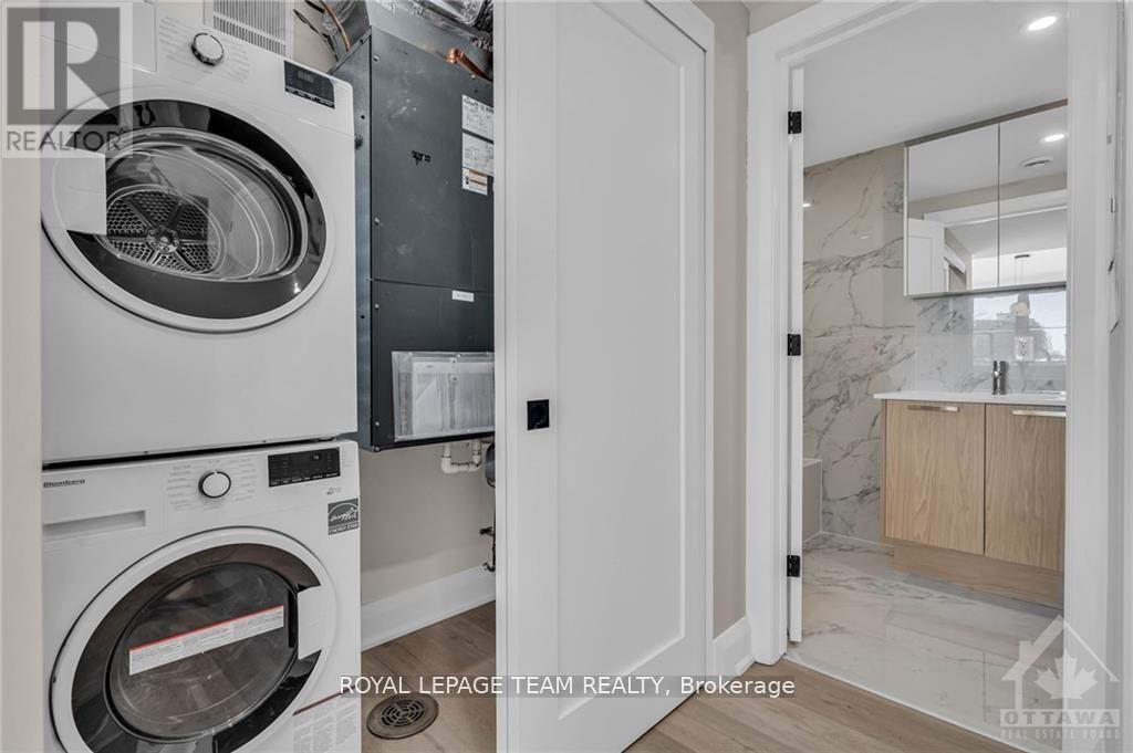 Photo 16 of 4 58 Florence Street, Ottawa ON