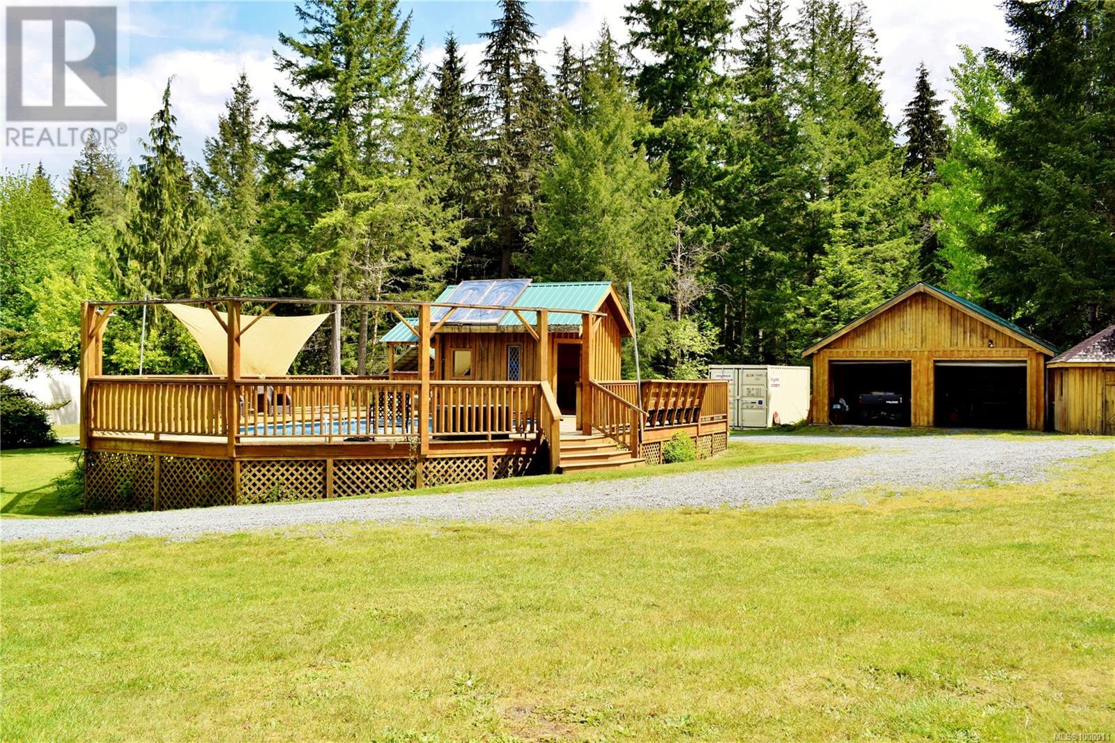 5982 Mayo Rd, Lake Cowichan