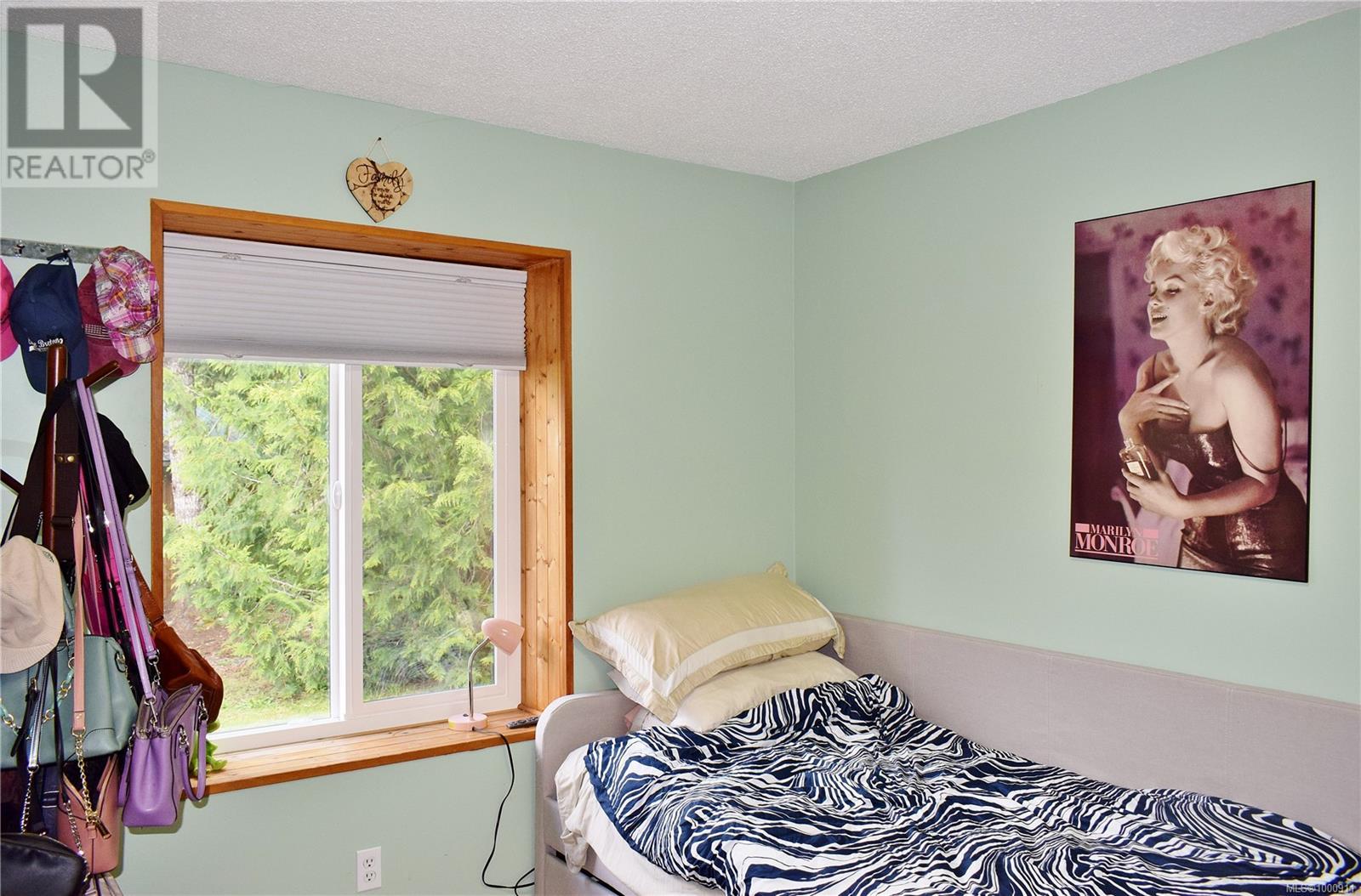 5982 Mayo Rd, Lake Cowichan