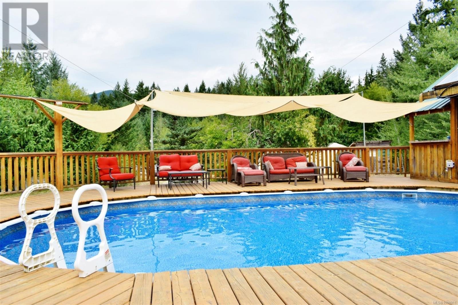 5982 Mayo Rd, Lake Cowichan