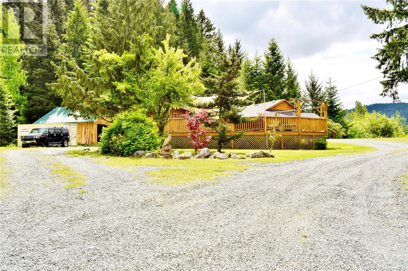 5982 Mayo Rd, Lake Cowichan