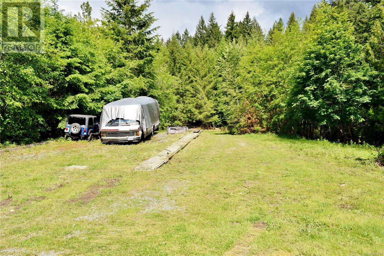 5982 Mayo Rd, Lake Cowichan