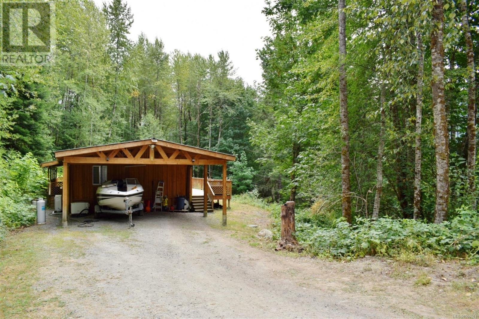 5982 Mayo Rd, Lake Cowichan
