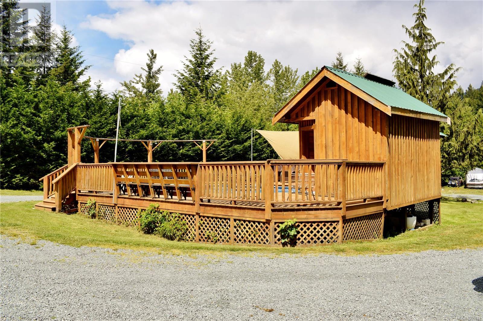 5982 Mayo Rd, Lake Cowichan