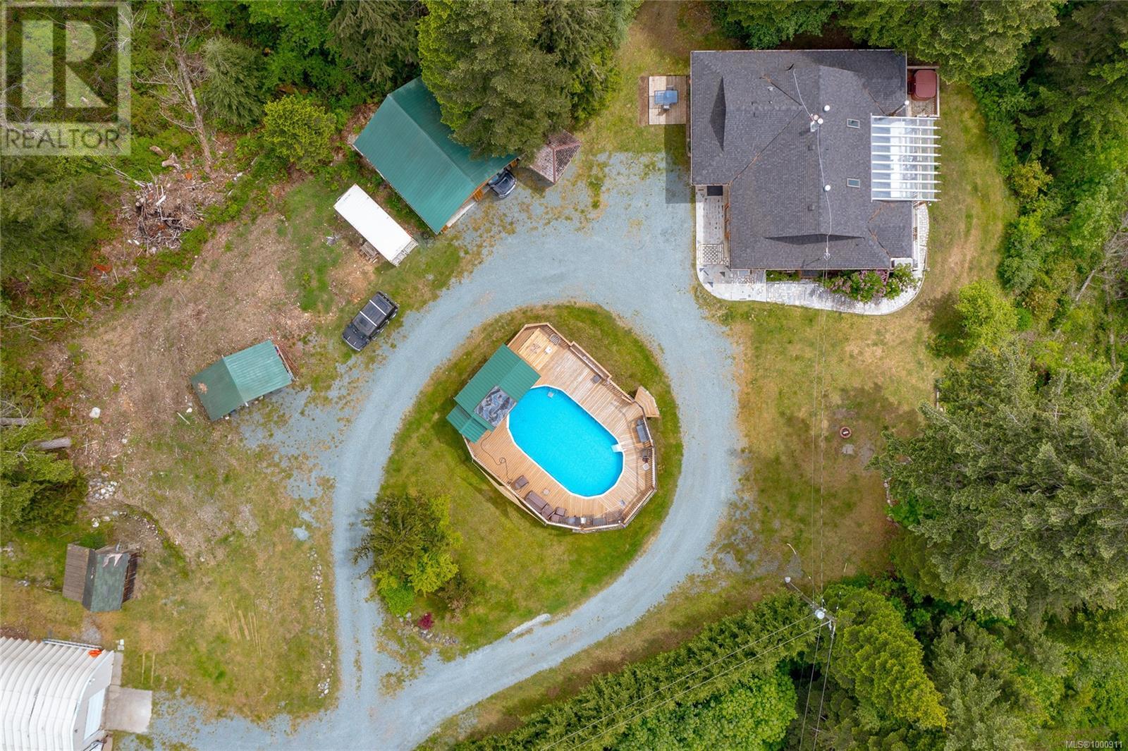 5982 Mayo Rd, Lake Cowichan