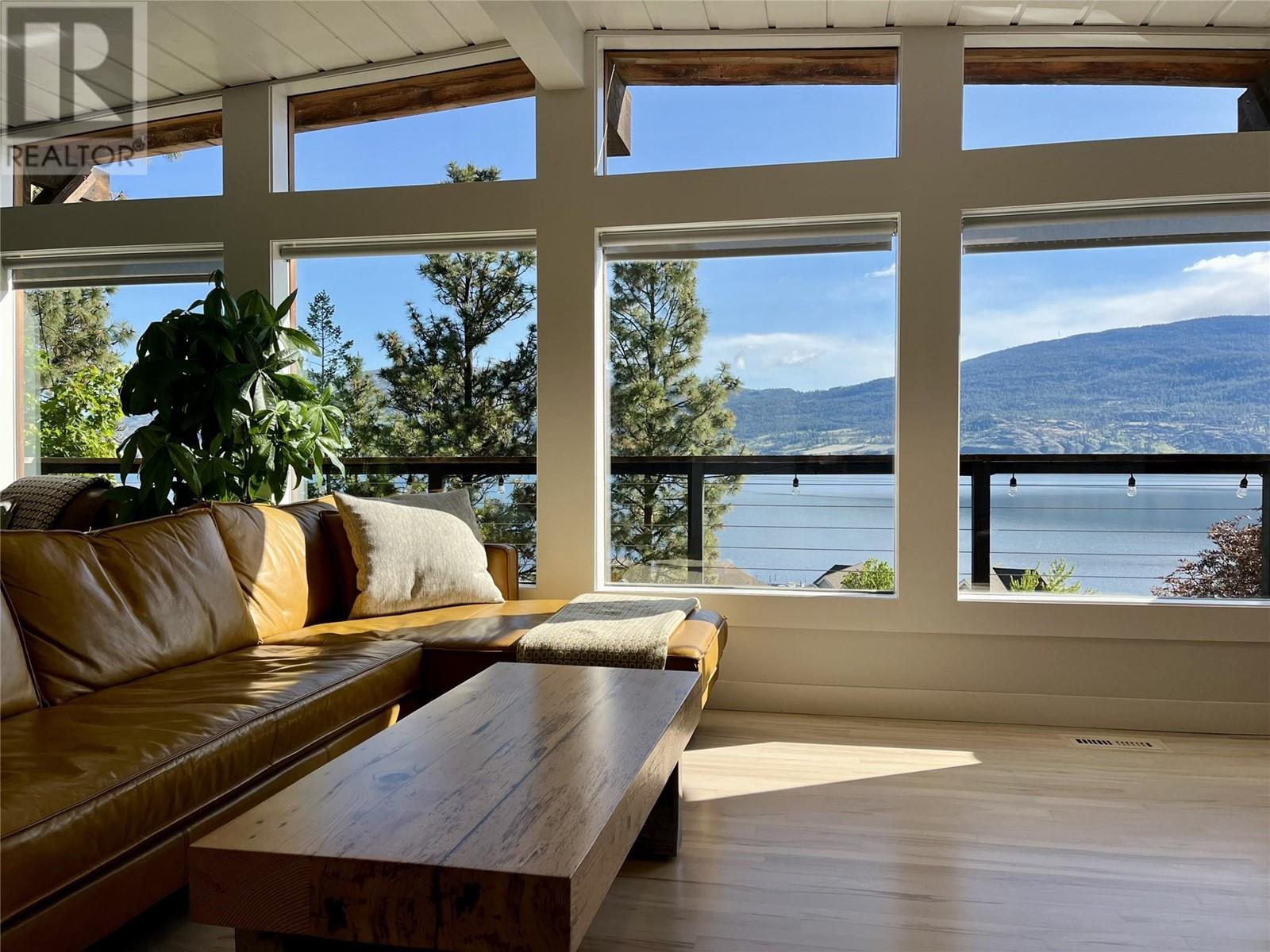  15415 Pohlman Avenue, Summerland