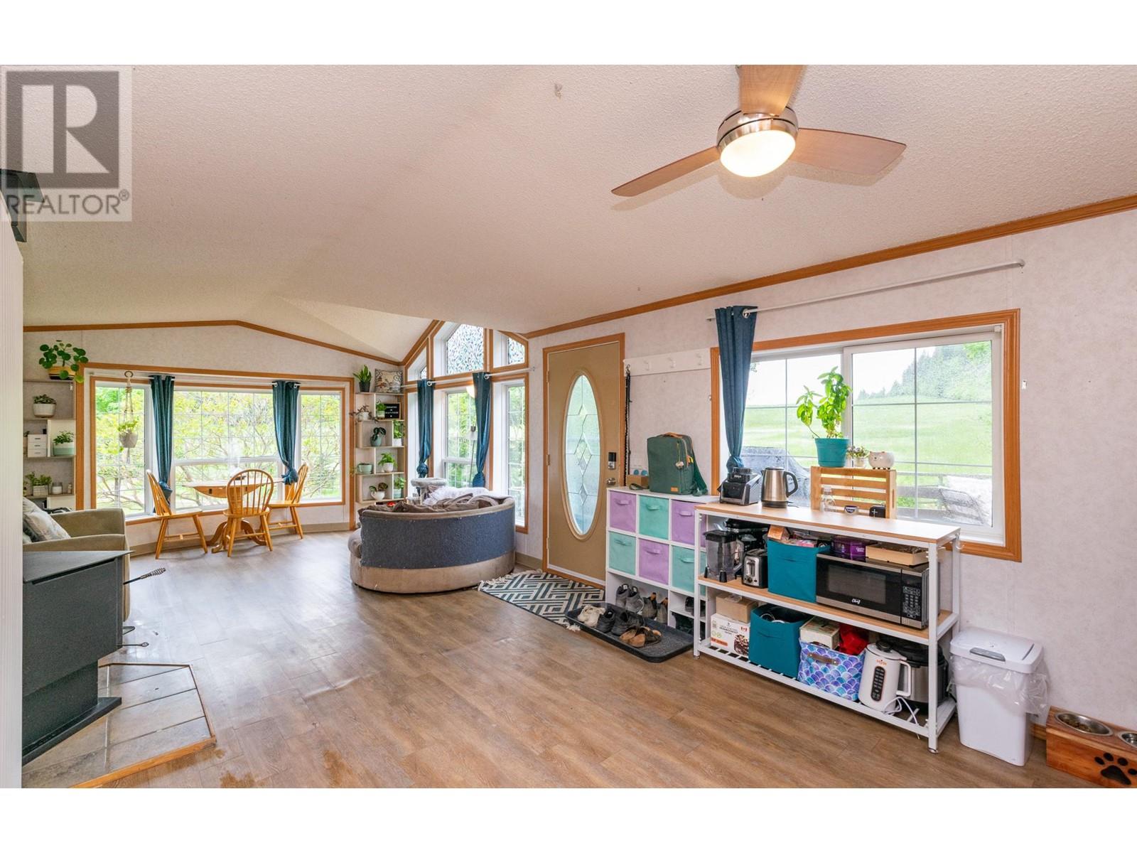 12 6696 Sunnybrae Canoe Point Road, Tappen