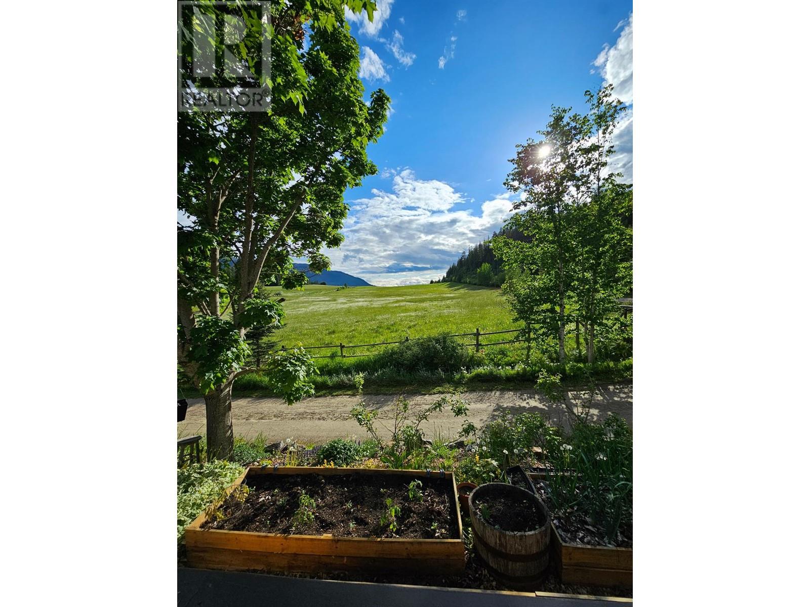 12 6696 Sunnybrae Canoe Point Road, Tappen