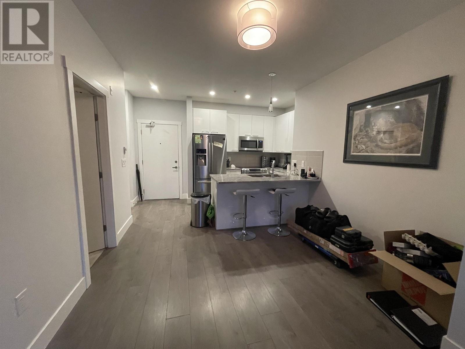 Photo 9 of 409 22315 122 Avenue, Maple Ridge BC