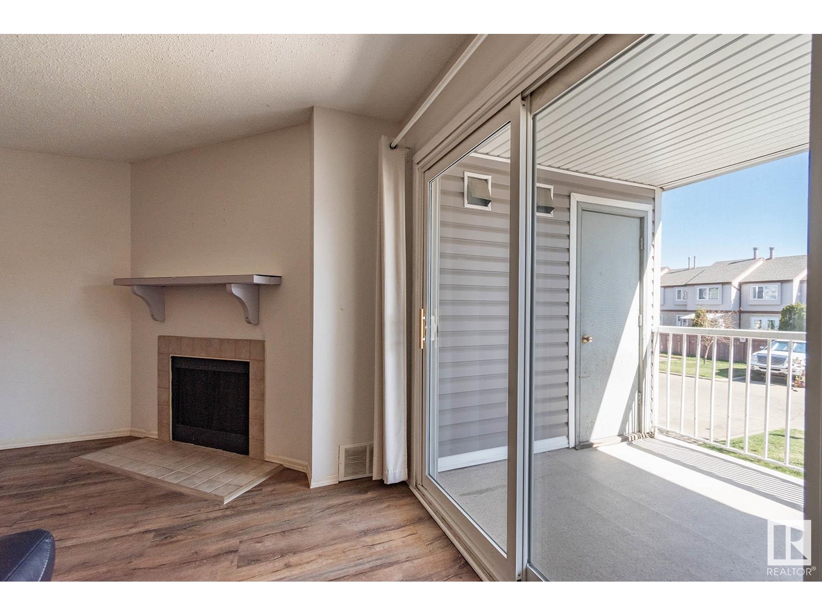 #107 10404 24 AV NW, Edmonton