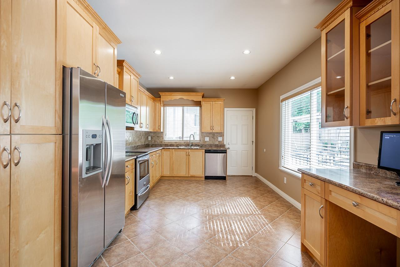 Photo 10 of 14374 76 A Avenue, Surrey BC