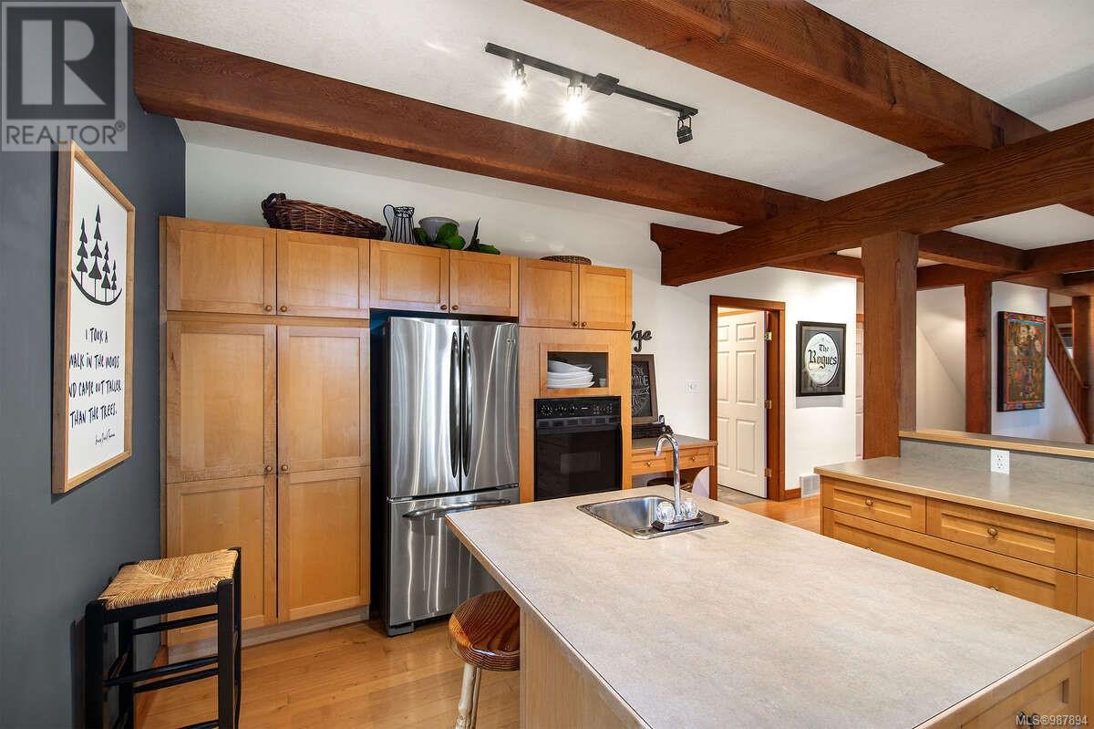 3065 Martin Rd, Campbell River real estate listing 987894